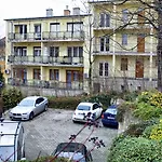 Gold * Budapest